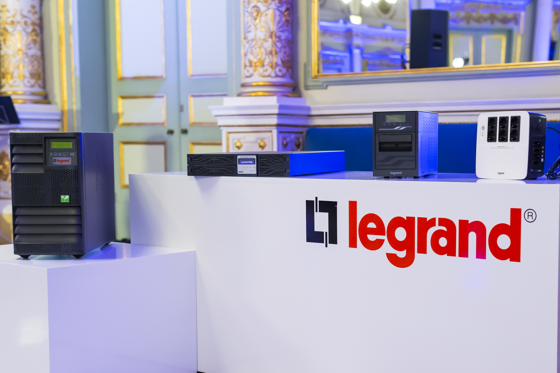 SAIs Legrand